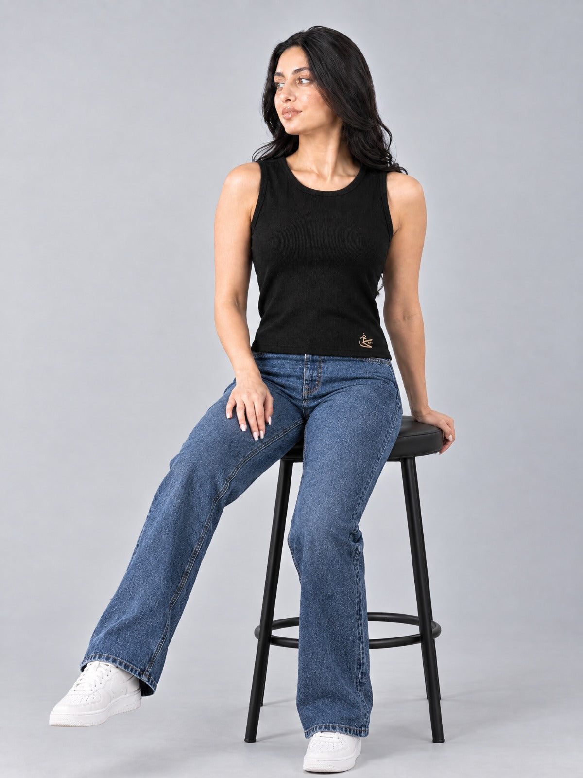 KMT — Sleeveless Basic Top